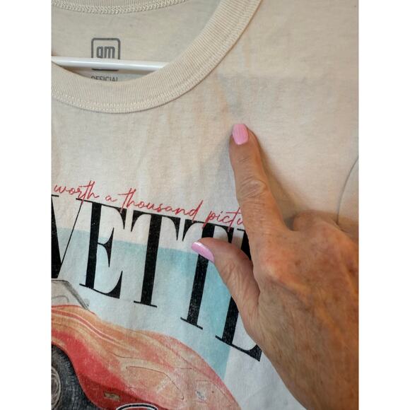 Vintage Gm Official Graphic 1976 Corvette Stingray Tee Shirt Cream Women Medium - Picture 3 of 9